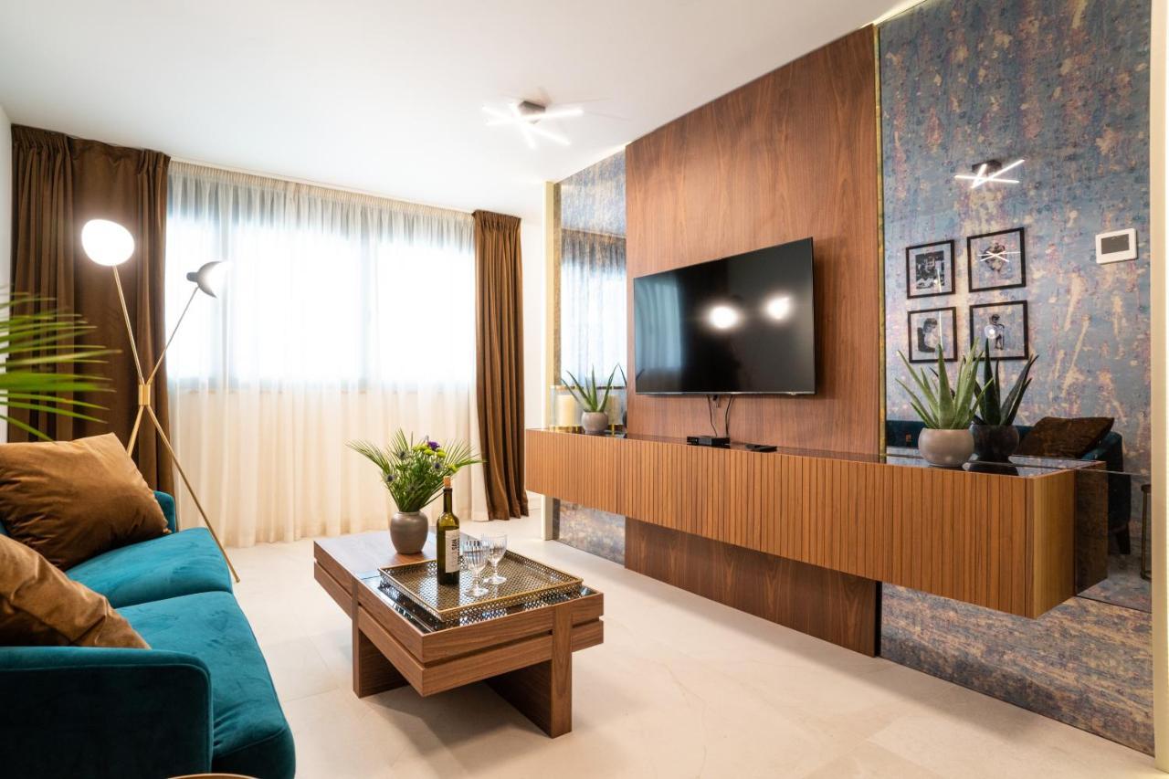 Ez Luxury Living Apartment Rovinj Exterior foto