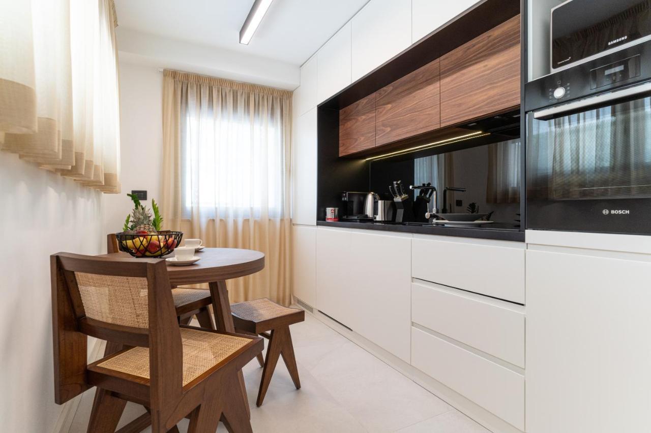 Ez Luxury Living Apartment Rovinj Exterior foto