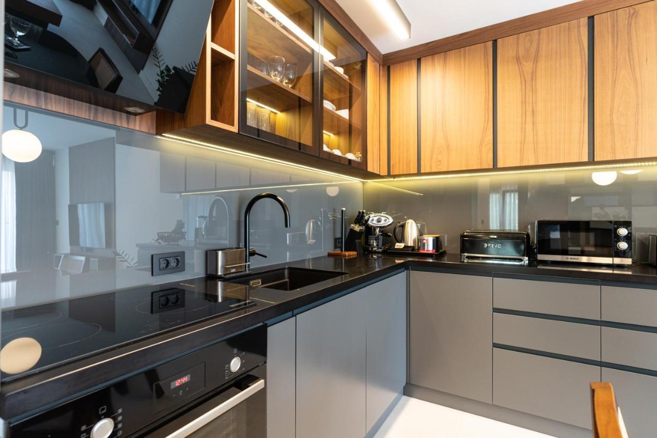 Ez Luxury Living Apartment Rovinj Exterior foto